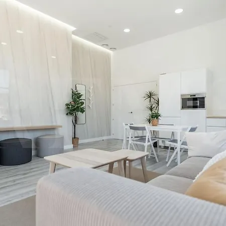 Urban Sky With Parking & Gym By Rems Apartment Malaga